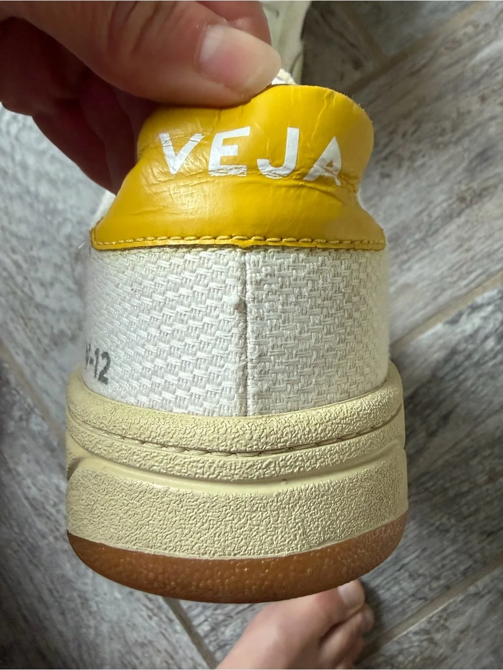 Veja V-12 Sneaker size 7 Free people